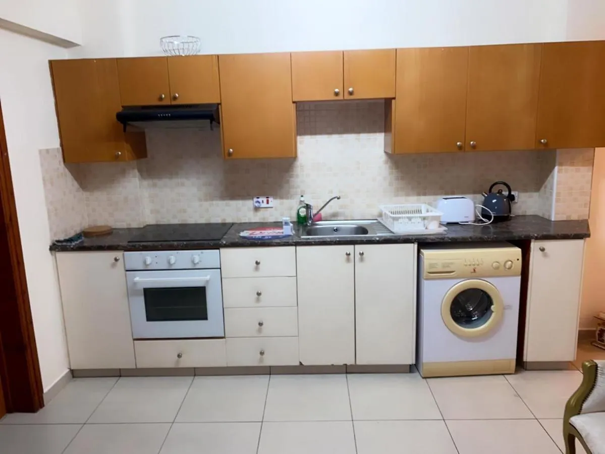 Larnaca Beach Apartment 塞浦路斯